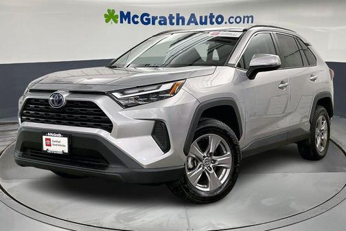 2022 Toyota RAV4 Hybrid XLE