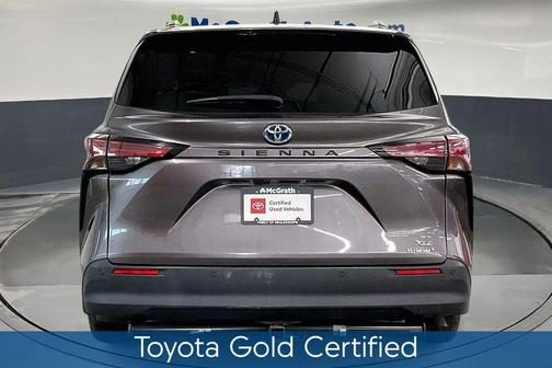 2022 Toyota Sienna XLE