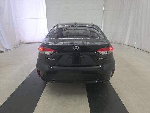 2022 Toyota Corolla Hybrid LE