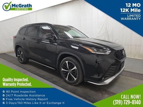 Midnight Black Metallic 2022 Toyota Highlander XSE