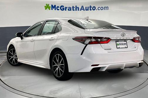Ice Cap 2023 Toyota Camry SE
