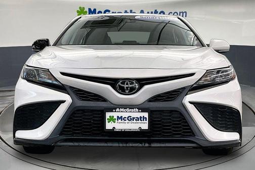 Ice Cap 2023 Toyota Camry SE