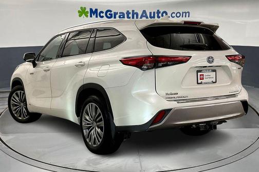 2021 Toyota Highlander Hybrid Platinum