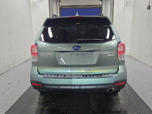 2017 Subaru Forester 2.5i Touring