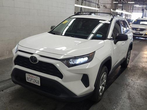 2020 Toyota RAV4 LE