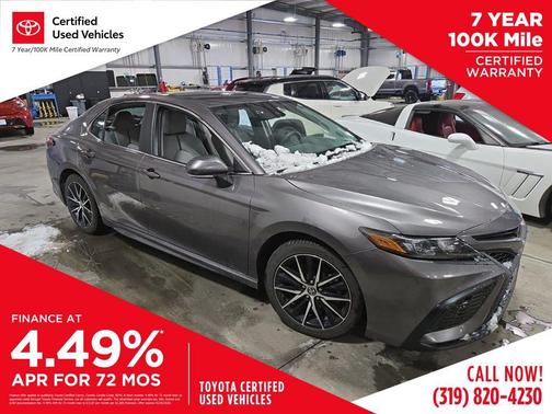 2022 Toyota Camry SE