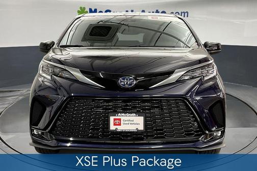 2022 Toyota Sienna XSE 7 Passenger