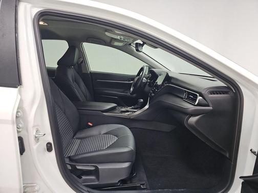 2022 Toyota Camry Nightshade Edition Hybrid