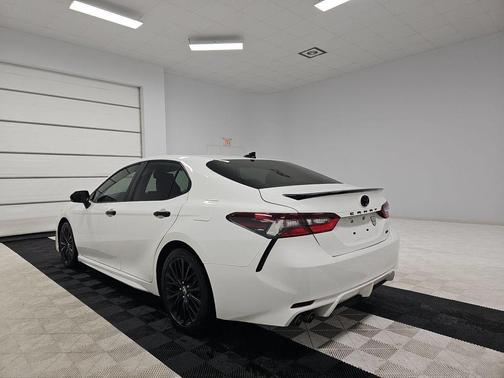 2022 Toyota Camry Nightshade Edition Hybrid