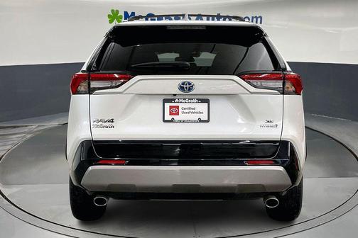 2022 Toyota RAV4 Hybrid SE