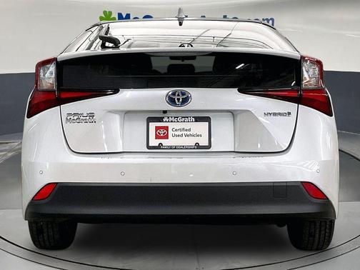 Wind Chill Pearl 2022 Toyota Prius LE