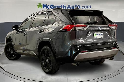 2021 Toyota RAV4 Hybrid SE