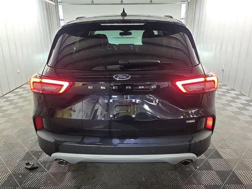 Black Metallic 2023 Ford Escape PHEV SE