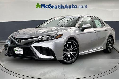 Celestial Silver Metallic 2023 Toyota Camry SE