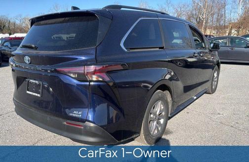 2024 Toyota Sienna XLE