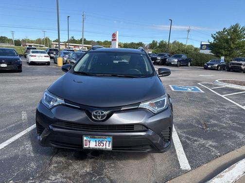 2016 Toyota RAV4 LE