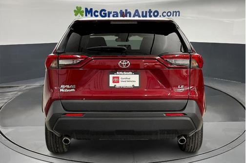 2022 Toyota RAV4 LE