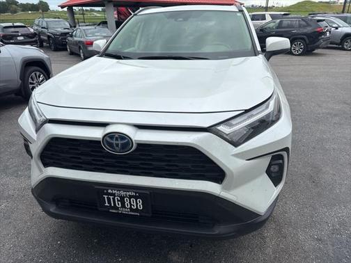 2022 Toyota RAV4 Hybrid XLE Premium