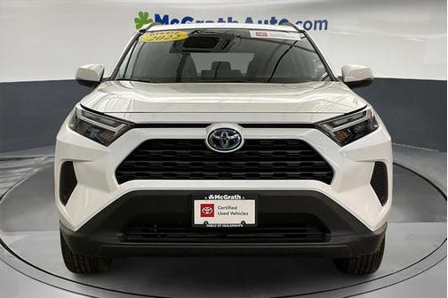 2022 Toyota RAV4 Hybrid XLE