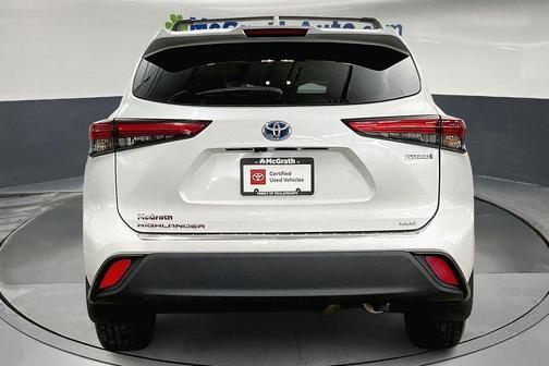 2023 Toyota Highlander Hybrid XLE