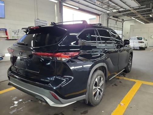 2024 Toyota Highlander XSE