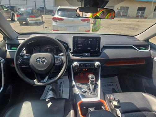 Lunar 2019 Toyota RAV4 Adventure
