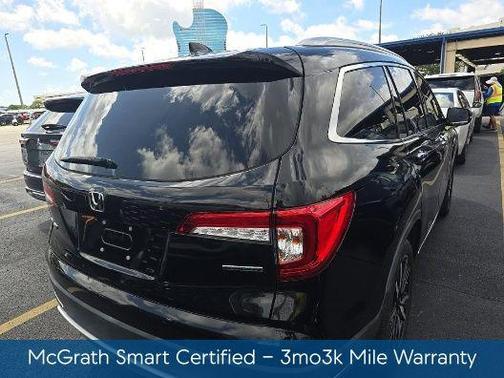 Crystal Black Pearl 2020 Honda Pilot Touring 8-Passenger