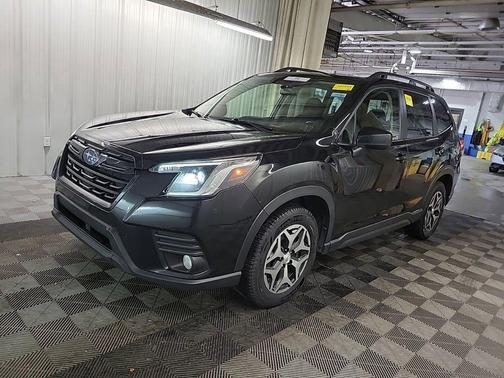 Crystal Black Silica 2022 Subaru Forester Premium