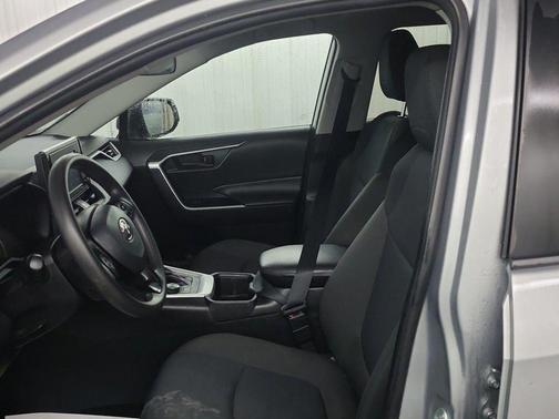 Silver Sky Metallic 2022 Toyota RAV4 Hybrid LE
