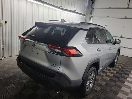 Silver Sky Metallic 2022 Toyota RAV4 Hybrid LE