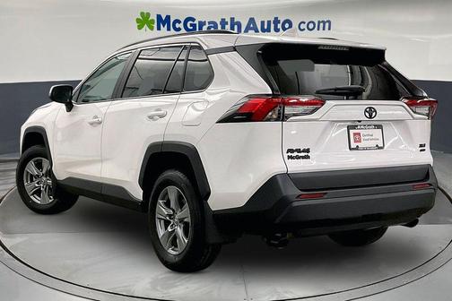 Ice Cap 2025 Toyota RAV4 XLE