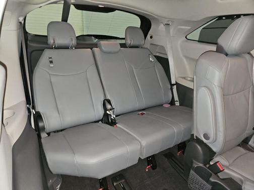 2024 Toyota Sienna Limited