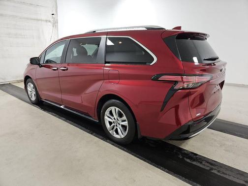 2024 Toyota Sienna Limited
