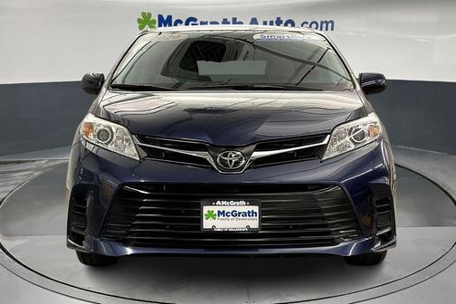 2020 Toyota Sienna LE
