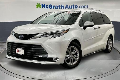 2023 Toyota Sienna Platinum 7 Passenger