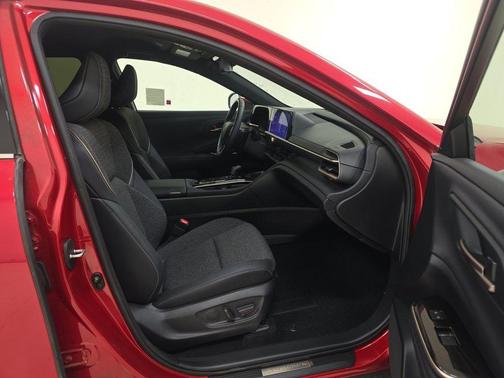 2024 Toyota Crown XLE