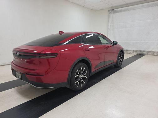 2024 Toyota Crown XLE