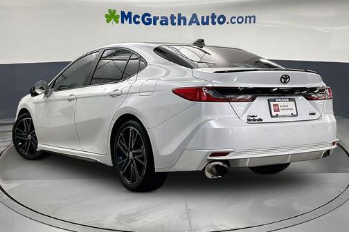 Wind Chill Pearl 2025 Toyota Camry XSE