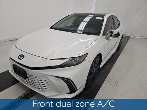Wind Chill Pearl 2025 Toyota Camry XSE