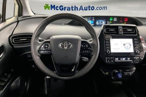 2022 Toyota Prius LE