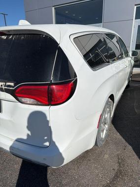 2018 Chrysler Pacifica Touring Plus