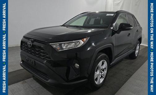 Midnight Black Metallic 2020 Toyota RAV4 XLE