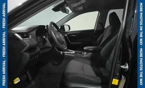 Midnight Black Metallic 2020 Toyota RAV4 XLE