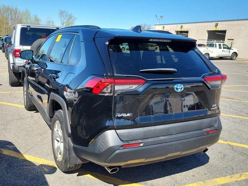 Midnight Black Metallic 2019 Toyota RAV4 Hybrid XLE