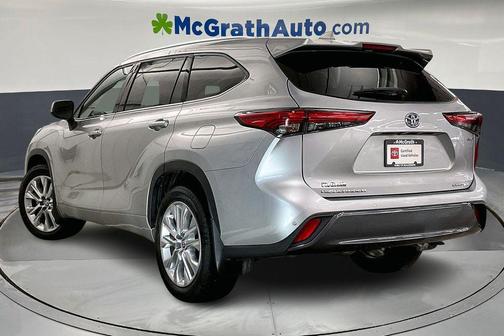 2022 Toyota Highlander Hybrid Limited