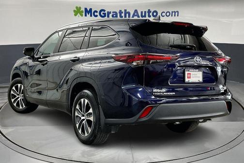 2024 Toyota Highlander Hybrid XLE