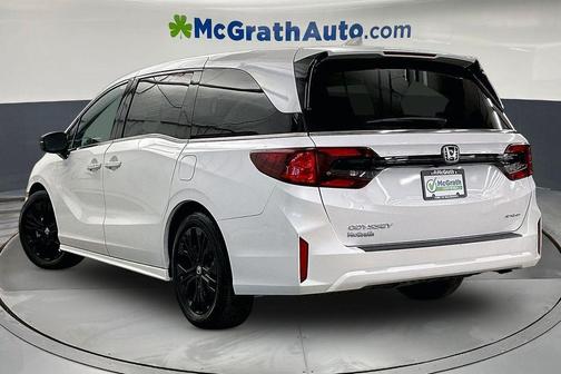 Platinum White Pearl 2025 Honda Odyssey Sport-L