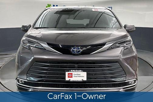 2024 Toyota Sienna Platinum