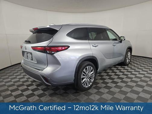 Celestial Silver Metallic 2023 Toyota Highlander Platinum