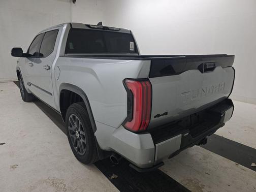 2024 Toyota Tundra Hybrid Platinum